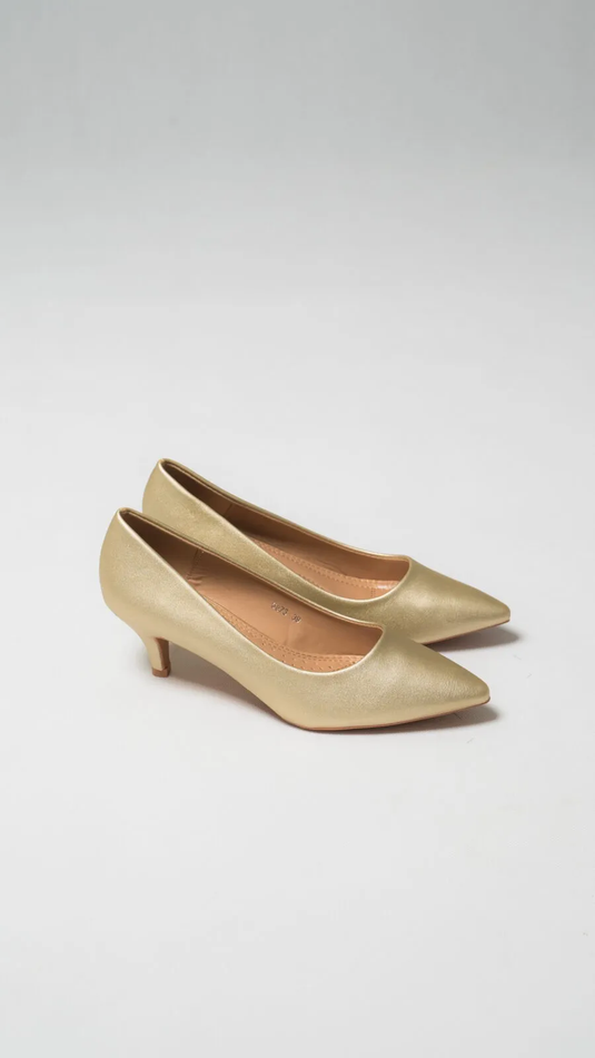 Escarpins à talon fin et bout pointu