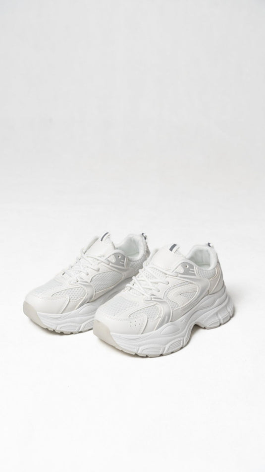 Baskets à lacets et semelle épaisse