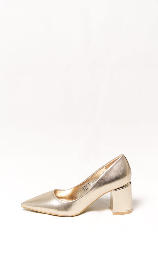 Escarpins à bout pointu et talon carré