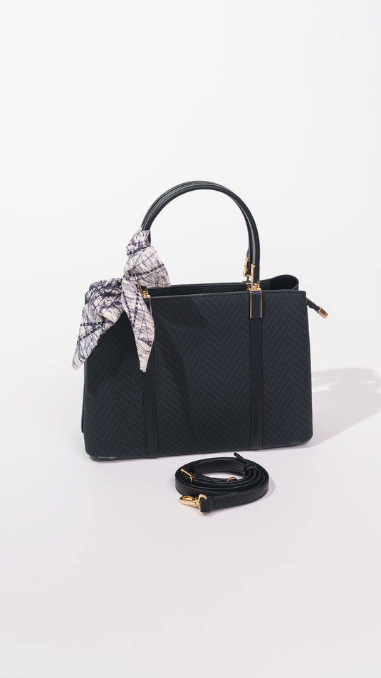 Sac à main chic avec  détail foulard